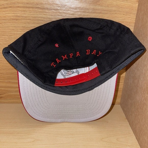 Vintage Tamba Bay Bucanners NFL Gameday Embroidered Football Snapback Hat Rare - Picture 6 of 9